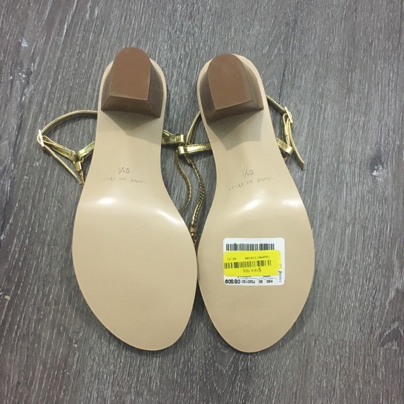 Women’s thong stacked heel sandal gold with blue - Picture 11 of 13